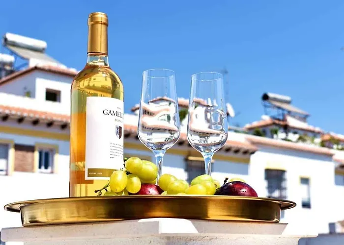 New Townhouse In The Heart Of Nerja With Jacuzzi